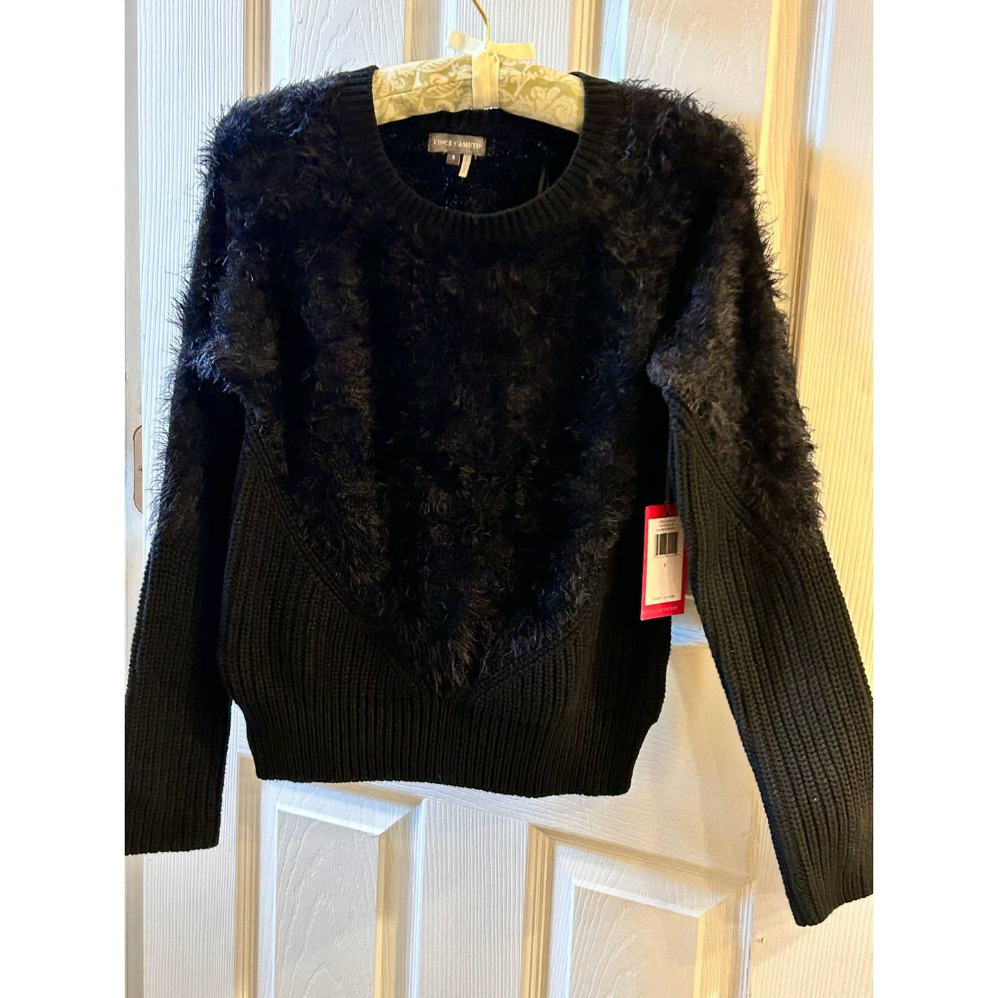 Vince Camuto Size Small Black Sweater